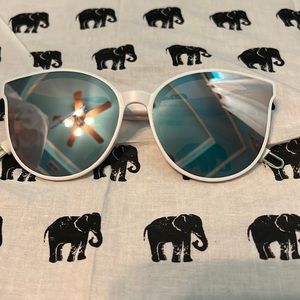 White/Rose Gold Sunglasses